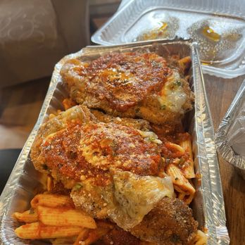 Fausto's Italian Kitchen and Catering - Chicken Parmigiana - Bakeries Near Me - Arlington Heights, Illinois Fausto's Italian Kitchen and Catering - Chicken Parmigiana - Bakeries Near Me - Arlington Heights, Illinois