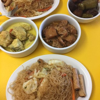 Inay's Kitchen - Pancit, curry chicken, chicken adobo and pork adobo - Filipino Near Me - Ocoee, Florida