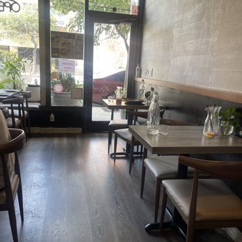 Pearl Thai Eatery - Dine area - Thai Near Me - Pasadena, California Pearl Thai Eatery - Dine area - Thai Near Me - Pasadena, California