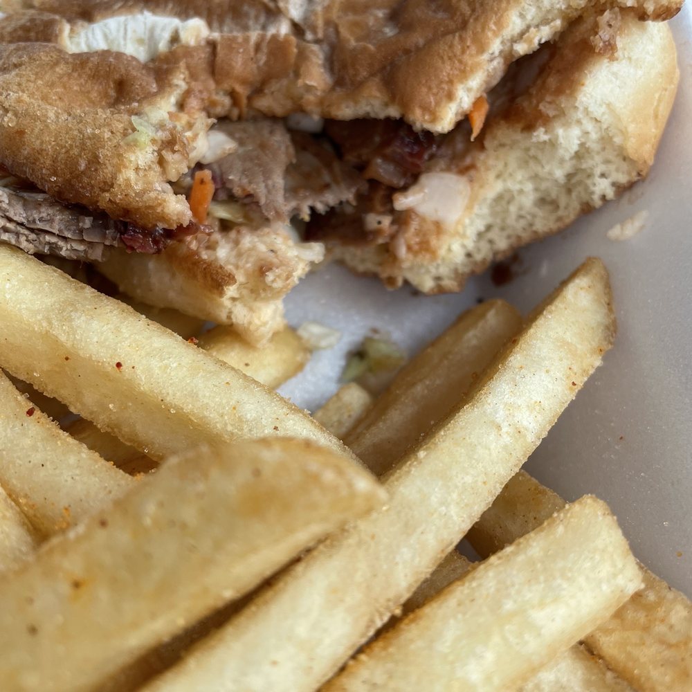 Barbecue sandwich with slaw Barbecue sandwich with slaw