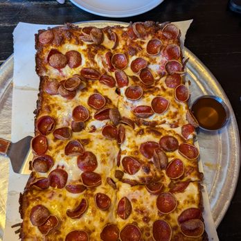 Oakland Pizza - Pizza Near Me - South Windsor, Connecticut Oakland Pizza - Pizza Near Me - South Windsor, Connecticut