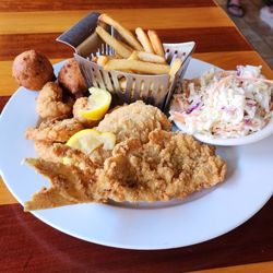 The Crab Trap, Perdido Key - Fried Snapper & Shrimp Plate... I didn't enjoy the food as it lacked good flavors and was very bland...