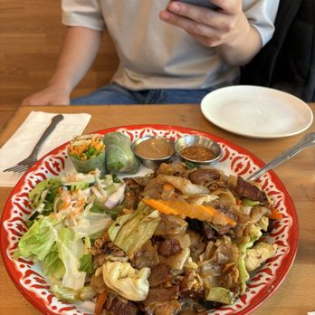 Little Plearn Thai Kitchen - Pad Kee Mao Lunch Plate Special w/ Fresh Spring Rolls & Salad - Thai Near Me - Berkeley, California Little Plearn Thai Kitchen - Pad Kee Mao Lunch Plate Special w/ Fresh Spring Rolls & Salad - Thai Near Me - Berkeley, California