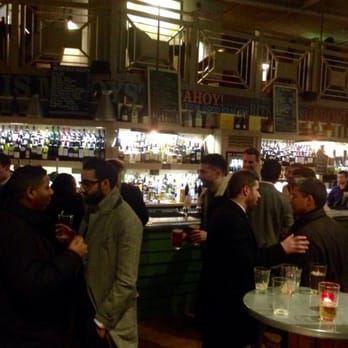 The Oyster Shed - Bar interior - Gastropubs Near Me - London, XGL