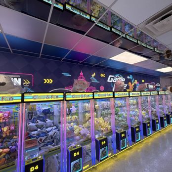 Ebisu Life Store - Claw wall - Grocery Near Me - Austin, Texas
