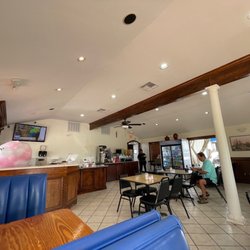 Los Magueyes Taqueria - Interior