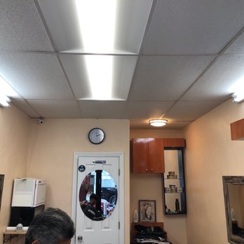 Williamsburg Cuts & Shaves - Barbers Near Me - Brooklyn, New York Williamsburg Cuts & Shaves - Barbers Near Me - Brooklyn, New York