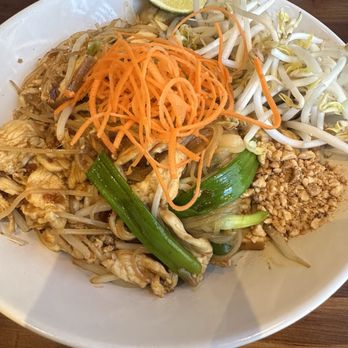 Spice Season - Pad thai - Asian Fusion Near Me - Glendale, California Spice Season - Pad thai - Asian Fusion Near Me - Glendale, California