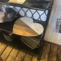 Magpie Mercantile - Heart shaped cutting board