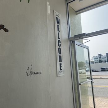 Vlove coffee - Entrance - Coffee & Tea Near Me - Virginia Beach, Virginia