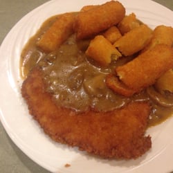 Le Buffet - Jägerschnitzel mit Kroketten