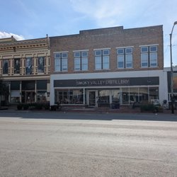 Smoky Valley Distillery, Marquette
