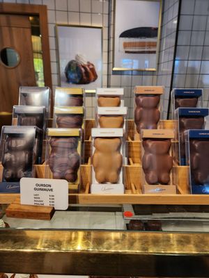 La Pâtisserie Cyril Lignac by null