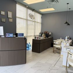 La Belle Nails - Our signature drink bar is ready! Enjoy a complimentary beverage while you relax and get pampered at North Nails.