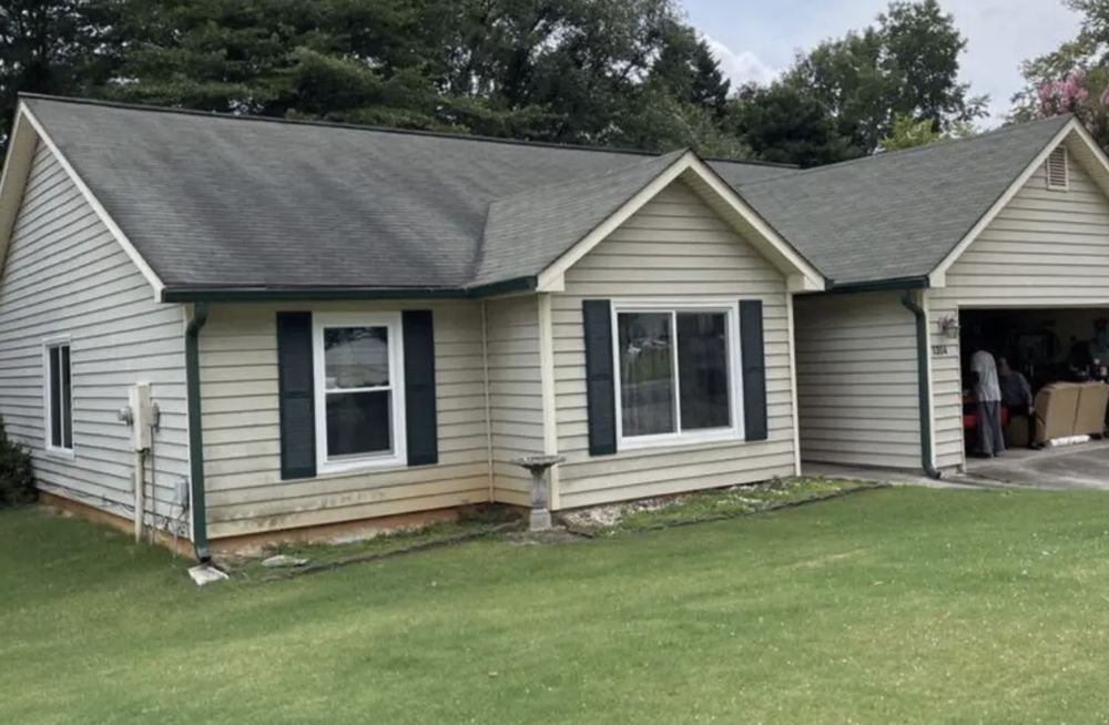 Slide of Local Roof Experts