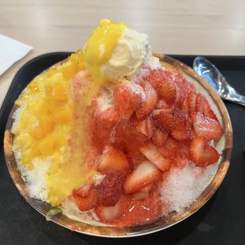 Meet Fresh - Strawberry - Desserts Near Me - Chandler, Arizona Meet Fresh - Strawberry - Desserts Near Me - Chandler, Arizona