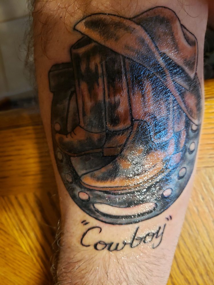 THE TATTOO SHOP - Updated December 2024 - 15 Photos & 14 Reviews - 2401 E Michigan Ave, Lansing