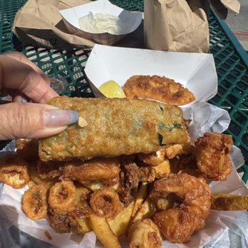 Barbara's Fishtrap - Fried zucchini - Seafood Near Me - Half Moon Bay, California Barbara's Fishtrap - Fried zucchini - Seafood Near Me - Half Moon Bay, California
