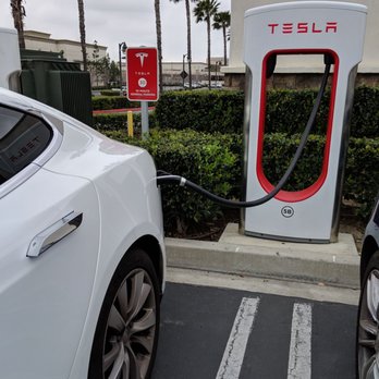 Tesla Supercharger - They have one side with 30 minute general parking - EV Charging Stations Near Me - Rancho Cucamonga, California Tesla Supercharger - They have one side with 30 minute general parking - EV Charging Stations Near Me - Rancho Cucamonga, California