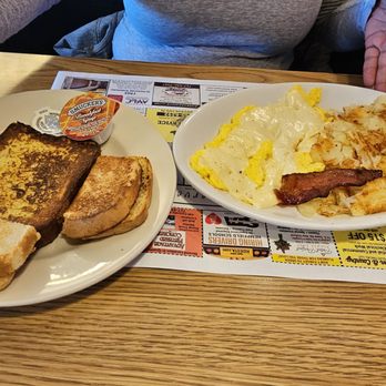 Centerville Diner - American Near Me - Lancaster, Pennsylvania