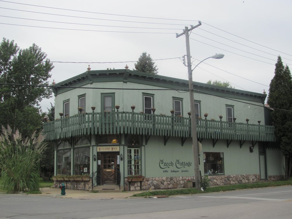 Czech Cottage Image