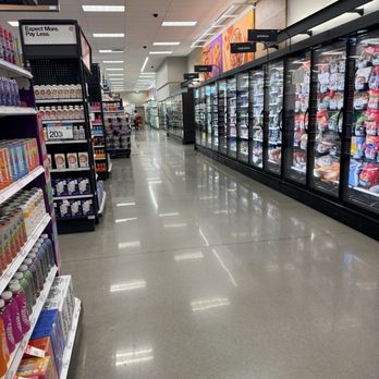 Target - Department Stores Near Me - Jurupa Valley, California