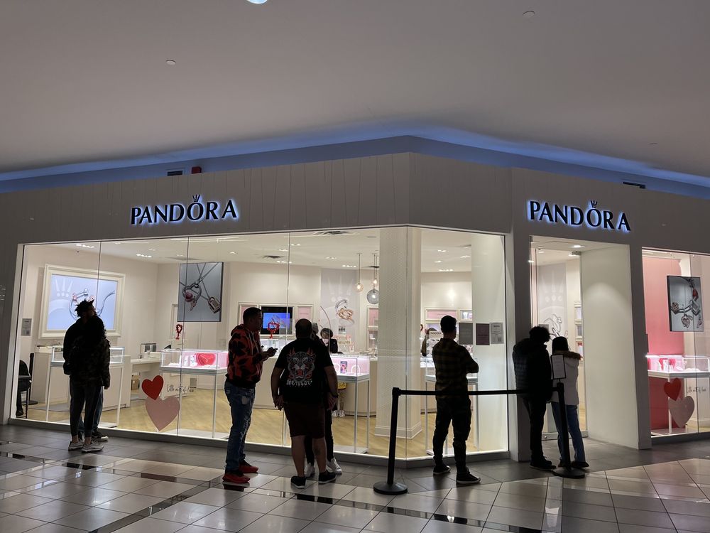 PANDORA QUAKER BRIDGE Updated September 2024 21 Photos & 52 Reviews