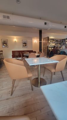 Era Wine Bar by null