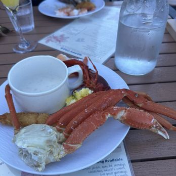 Happy Crab - Chowder and crab - Seafood Near Me - Seattle, Washington