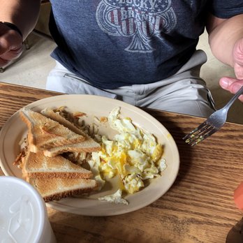 Rock Inn Cafe - Eggs and hash browns - American Near Me - Seymour, Texas