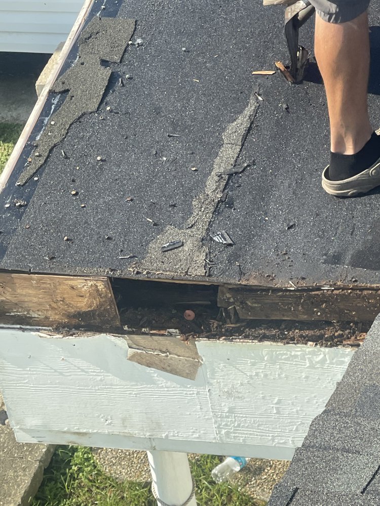 Slide of Southeast Roofing & Construction