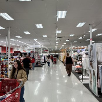 Target - Department Stores Near Me - Montclair, California