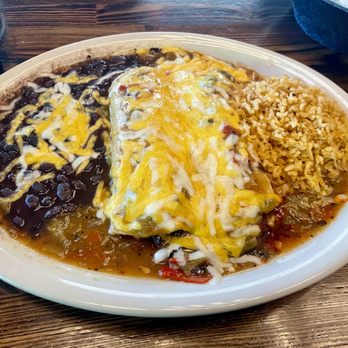 La Ristra New Mexican Kitchen - Carne Adovada Enchiladas - Mexican Near Me - Chandler, Arizona La Ristra New Mexican Kitchen - Carne Adovada Enchiladas - Mexican Near Me - Chandler, Arizona