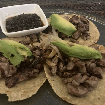 Eugenia - Flank steak tacos - mediocre - Mexican Near Me - Puerto Vallarta, JAL