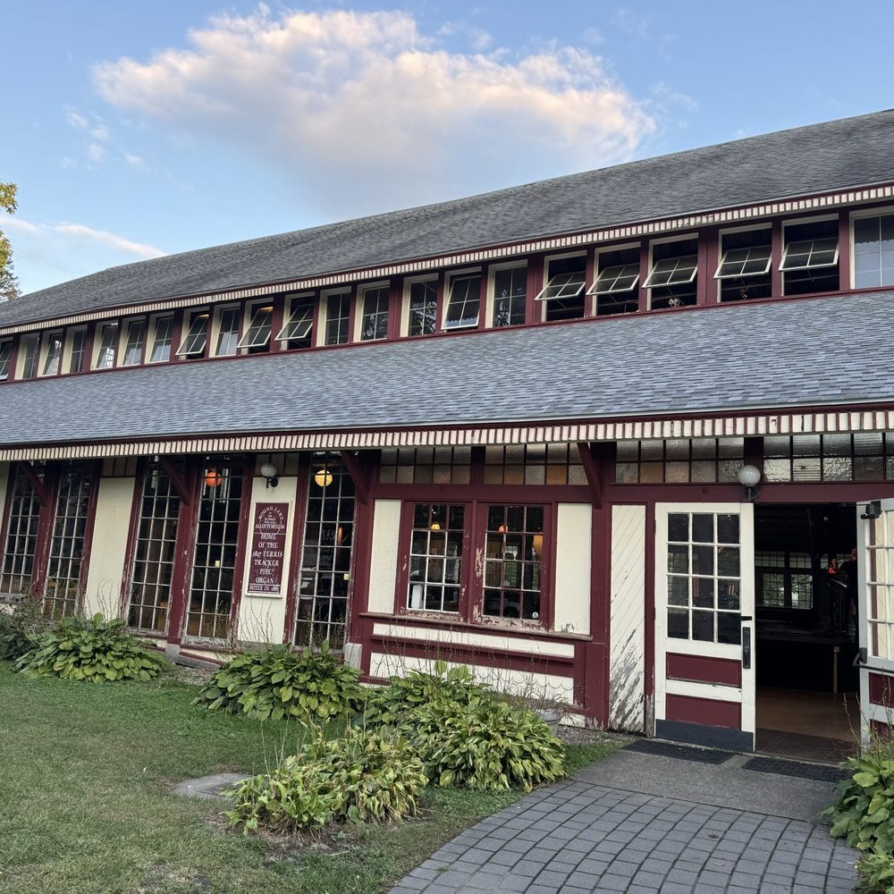 Round Lake Auditorium - Music Venues Near Me - Round Lake, New York Round Lake Auditorium - Music Venues Near Me - Round Lake, New York