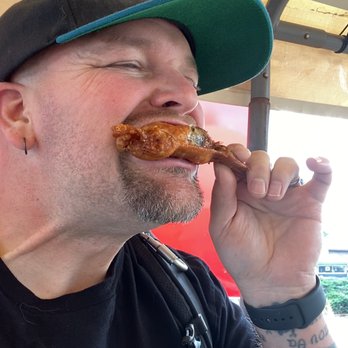 @La's, a Hmong Food Cart - Phat Wing Heaven!!!! - Asian Fusion Near Me - Aloha, Oregon
