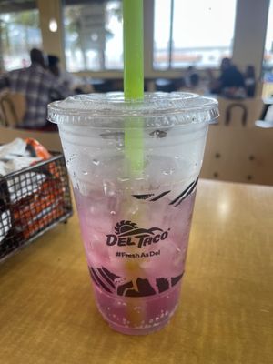 Del Taco by null
