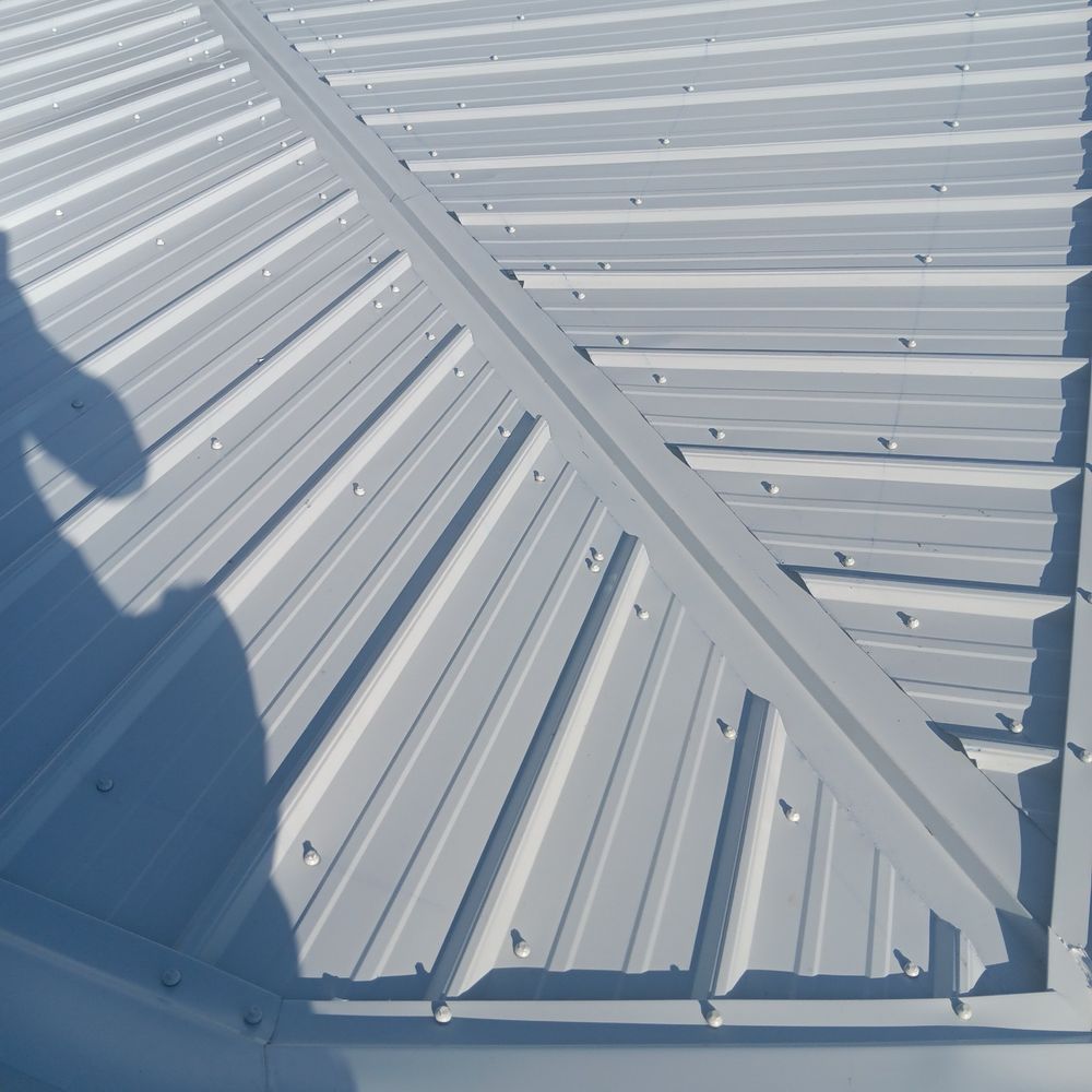 Slide of Story & Bleich Roofing