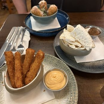 Flame - Halloumi fries, croquettes and pork crackling - Barbeque Near Me - Belfast, BFS Flame - Halloumi fries, croquettes and pork crackling - Barbeque Near Me - Belfast, BFS