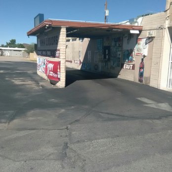 Pima Liquor - empty parking lot with no people - Beer, Wine & Spirits Near Me - Tucson, Arizona Pima Liquor - empty parking lot with no people - Beer, Wine & Spirits Near Me - Tucson, Arizona