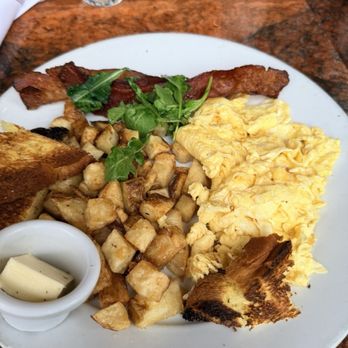 Si Bon - All American Breakfast - Belgian Near Me - Rancho Mirage, California Si Bon - All American Breakfast - Belgian Near Me - Rancho Mirage, California