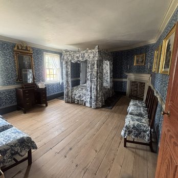 George Washington's Mount Vernon - The blue room - Museums Near Me - Mount Vernon, Virginia