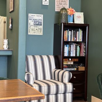 Jittery Geeks - Library nook - Coffee & Tea Near Me - Bakersfield, California