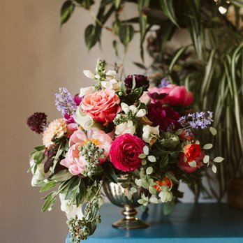 Royal Bee Flower Co. - Floral Designers Near Me Royal Bee Flower Co. - Floral Designers Near Me