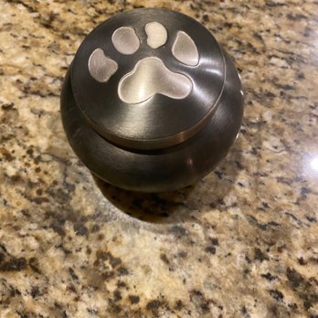Orlando Pet Crematory - Urn upgrade option - Pet Cremation Services Near Me - Orlando, Florida Orlando Pet Crematory - Urn upgrade option - Pet Cremation Services Near Me - Orlando, Florida