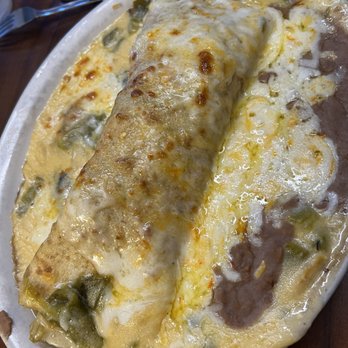 Kiki's Mexican Restaurant - Beef burrito smothered - Mexican Near Me - El Paso, Texas