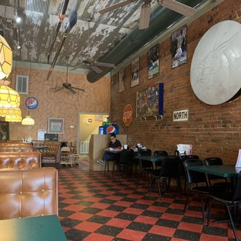 Main Street Pizza & Cafe - Nice atmosphere - Chicken Wings Near Me - Bernie, Missouri Main Street Pizza & Cafe - Nice atmosphere - Chicken Wings Near Me - Bernie, Missouri