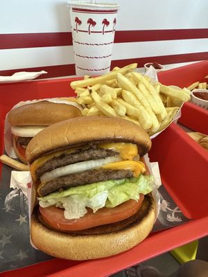 In-N-Out Burger by null