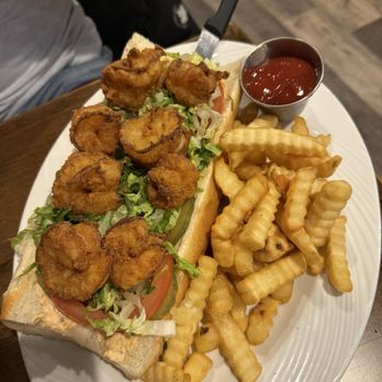 CrawDaddy's Cajun - PO BOY FRIED SHRIMP - Cajun/Creole Near Me - Medford, New Jersey