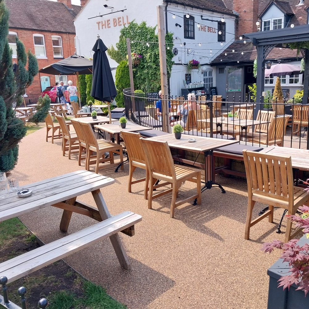 The Bell - Beer Garden - Pubs Near Me - Stratford-upon-Avon, WAR The Bell - Beer Garden - Pubs Near Me - Stratford-upon-Avon, WAR